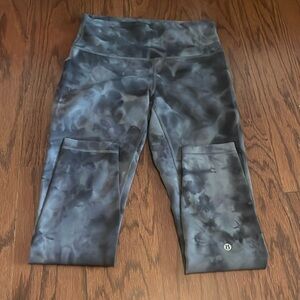 Lululemon wunder under train high rise, 25”, size 8
